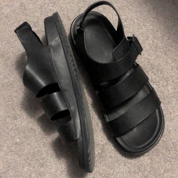 UGG Other - UGG Mens Wainscott Fisherman SANDALS US12 EU45 BLACK LEATHER